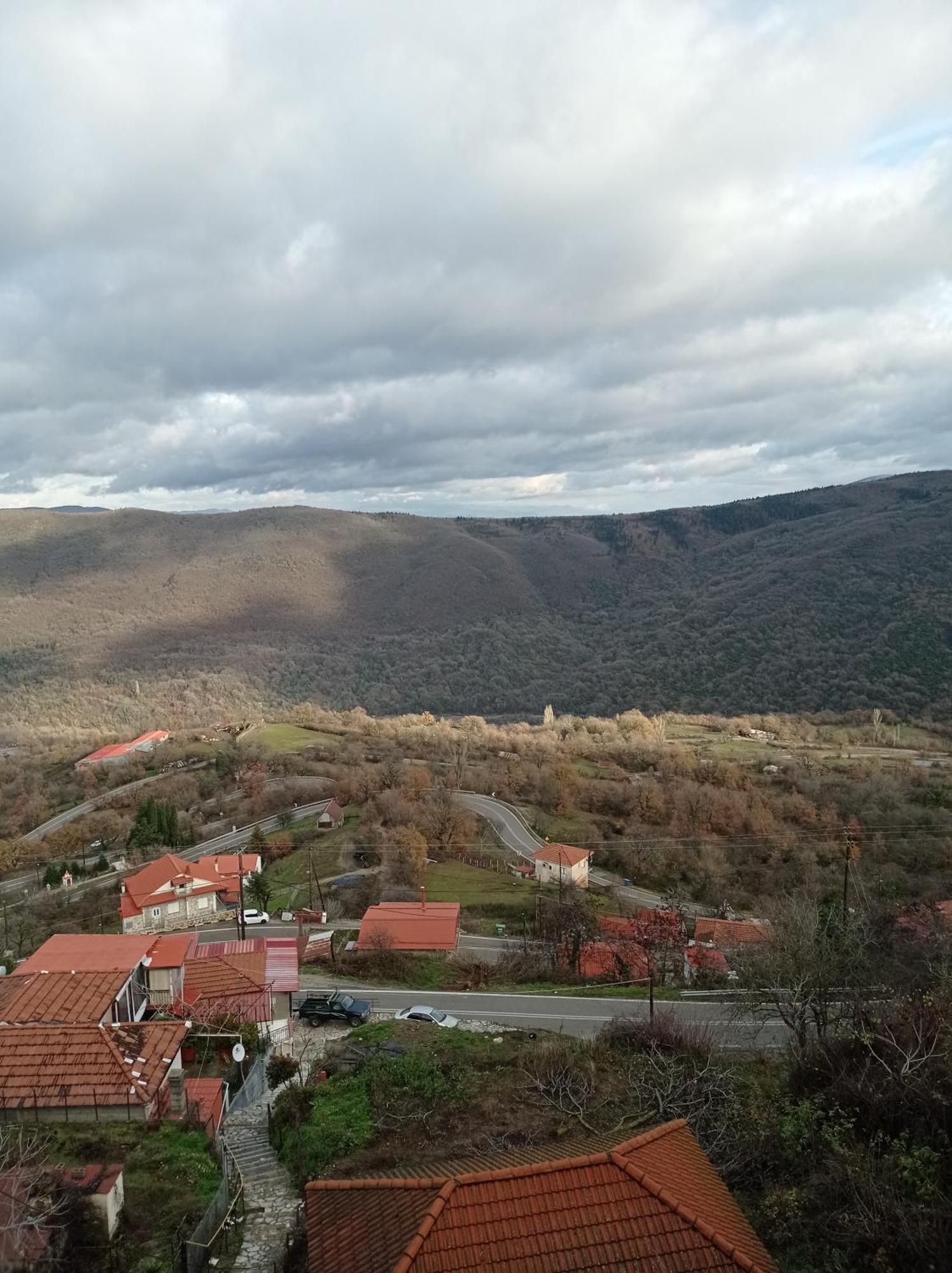 Άγρια Λούλουδα Κατοικία Αρμονία Timfristos Exterior photo