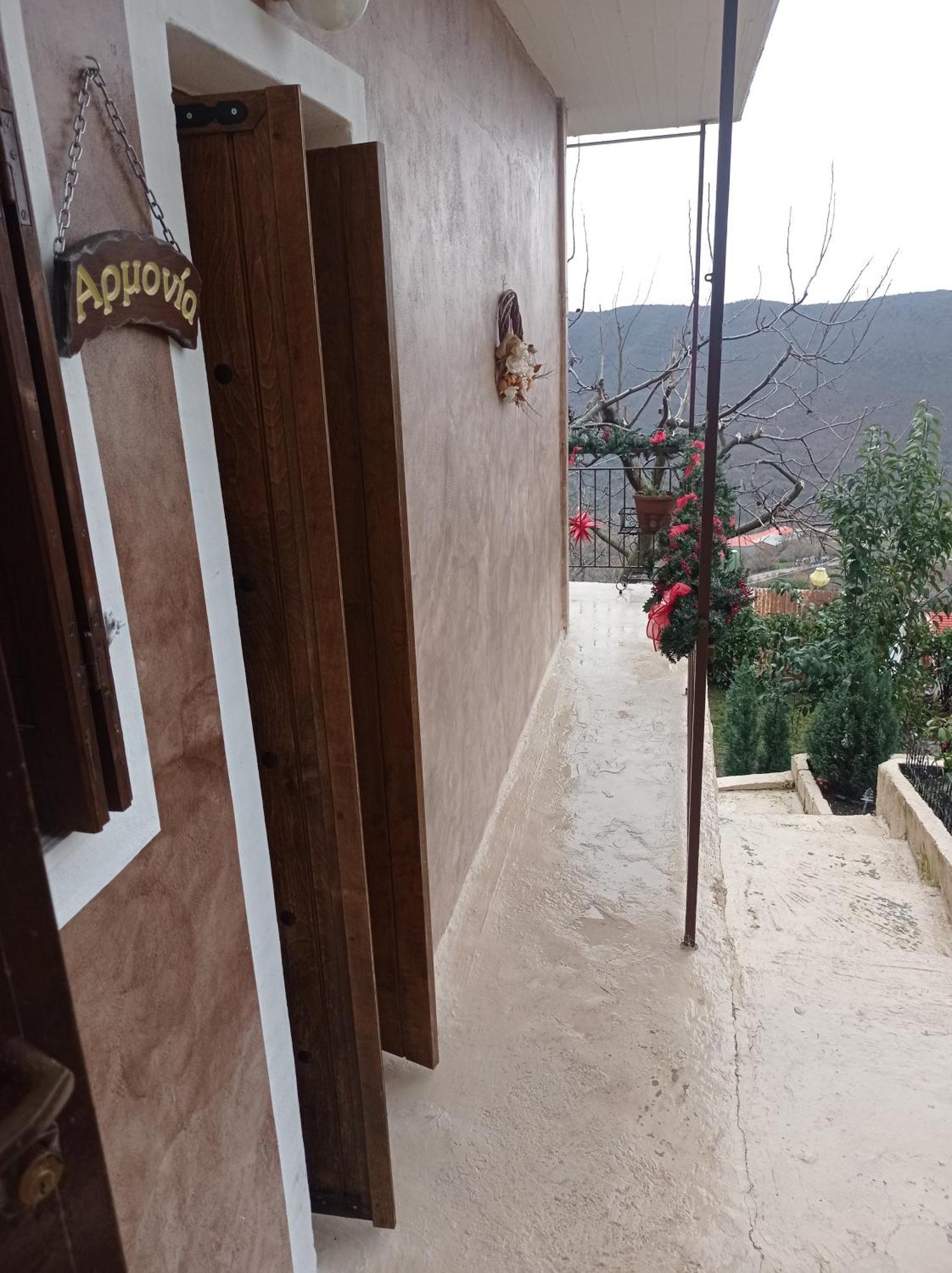 Άγρια Λούλουδα Κατοικία Αρμονία Timfristos Exterior photo